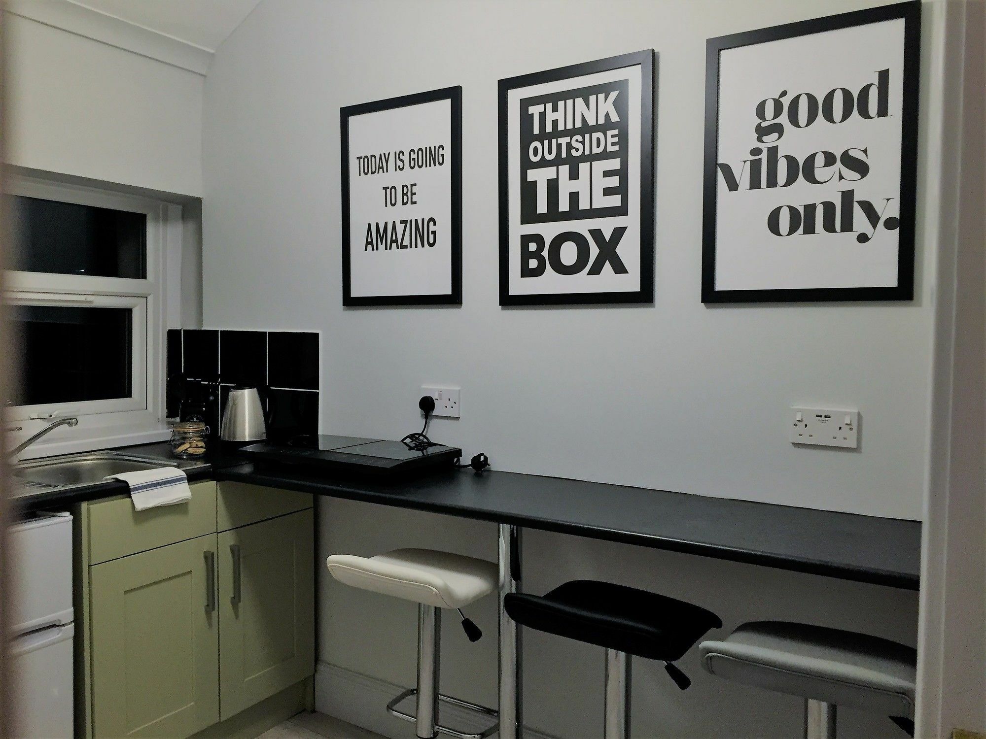James' Place At Dowlais เมอเทอร์ทิดฟิล ภายนอก รูปภาพ